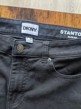DKNY Stanton Slim Fit Women's Jeans - Black